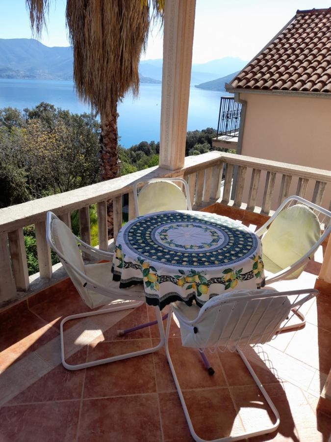 Villa Garden Apartments Herceg Novi Eksteriør billede