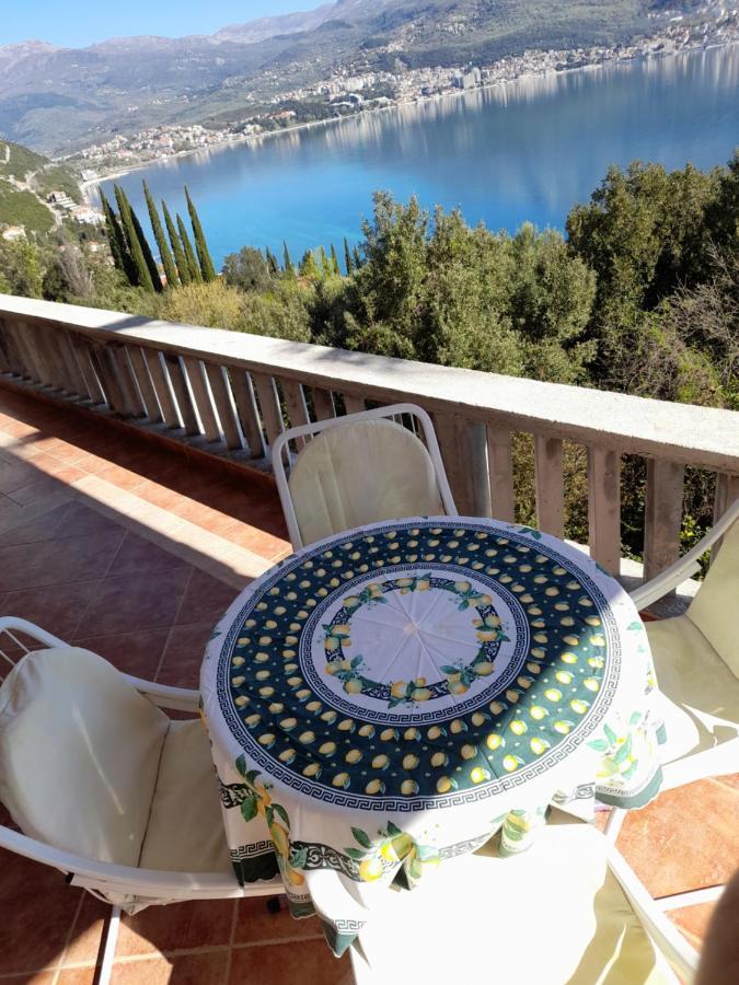 Villa Garden Apartments Herceg Novi Eksteriør billede