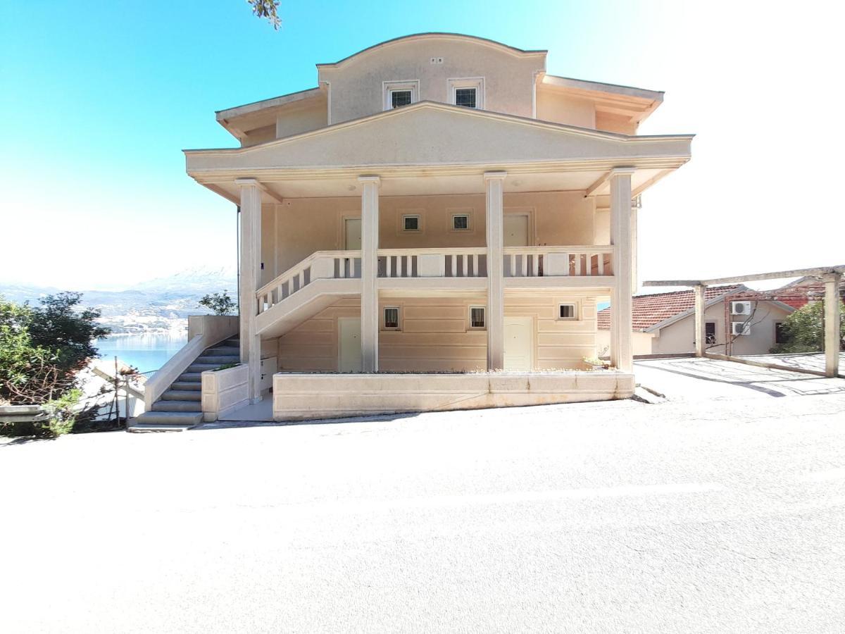 Villa Garden Apartments Herceg Novi Eksteriør billede