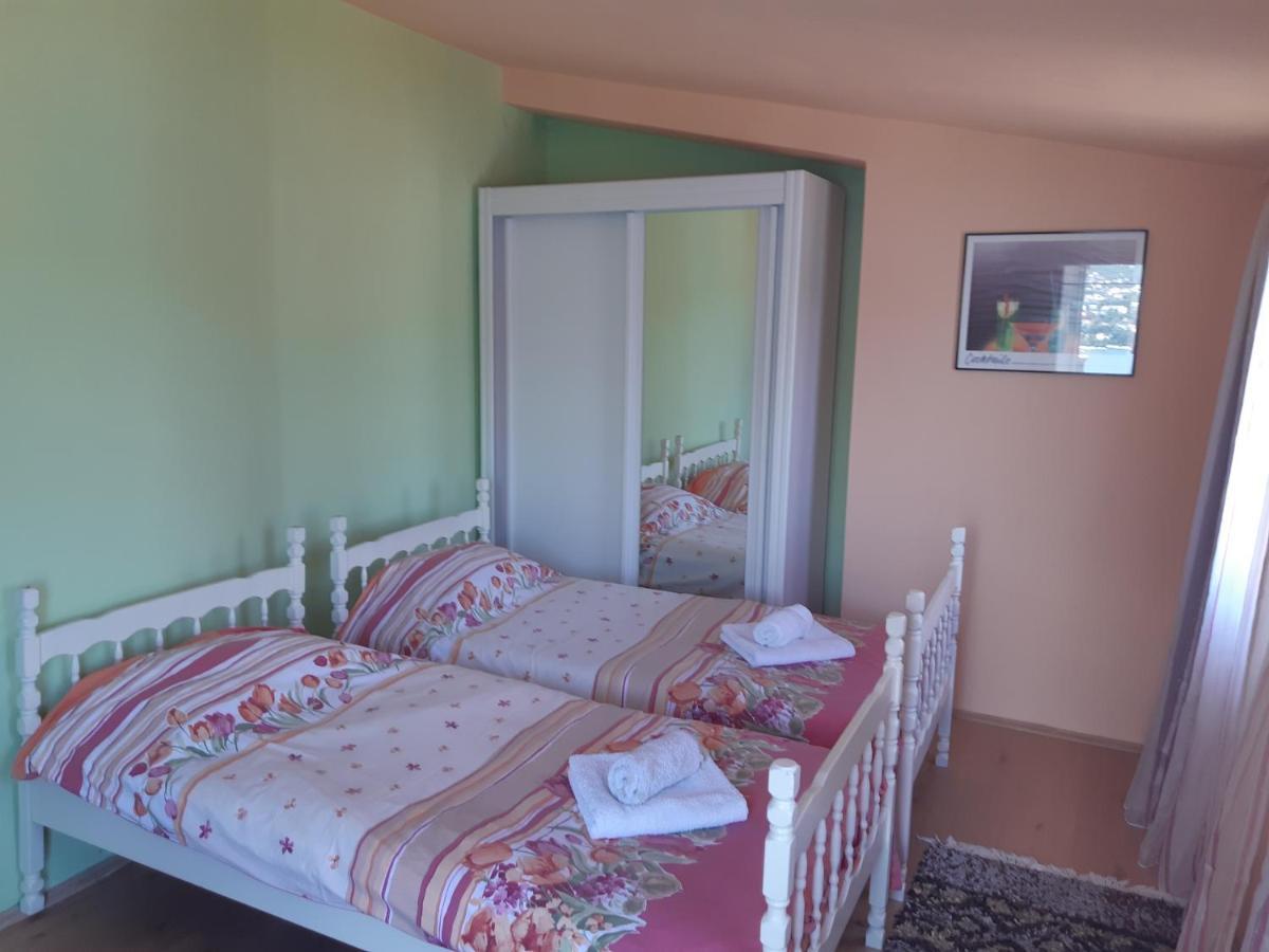 Villa Garden Apartments Herceg Novi Eksteriør billede